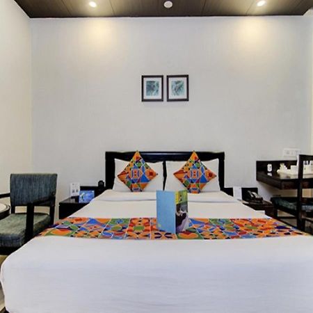 Hotel Rockland Panchsheel Enclave Nowe Delhi Zewnętrze zdjęcie