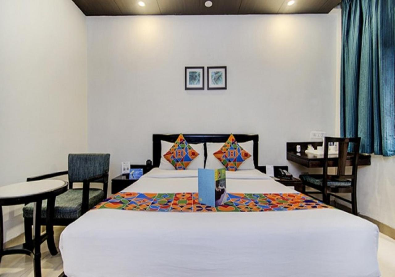 Hotel Rockland Panchsheel Enclave Nowe Delhi Zewnętrze zdjęcie