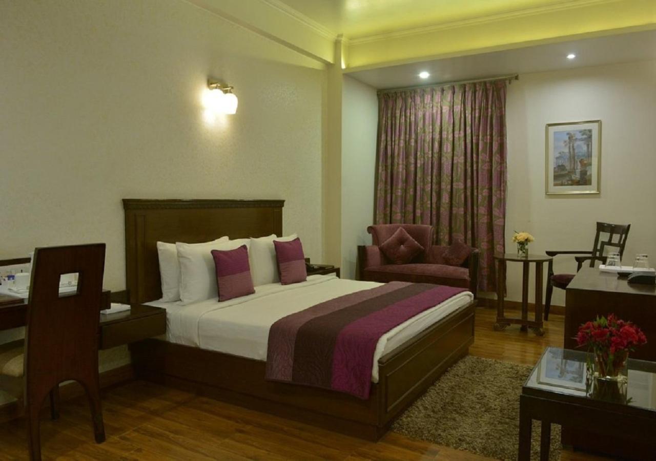 Hotel Rockland Panchsheel Enclave Nowe Delhi Zewnętrze zdjęcie